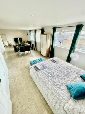 City Centre Cozy Studio flat Second Floor